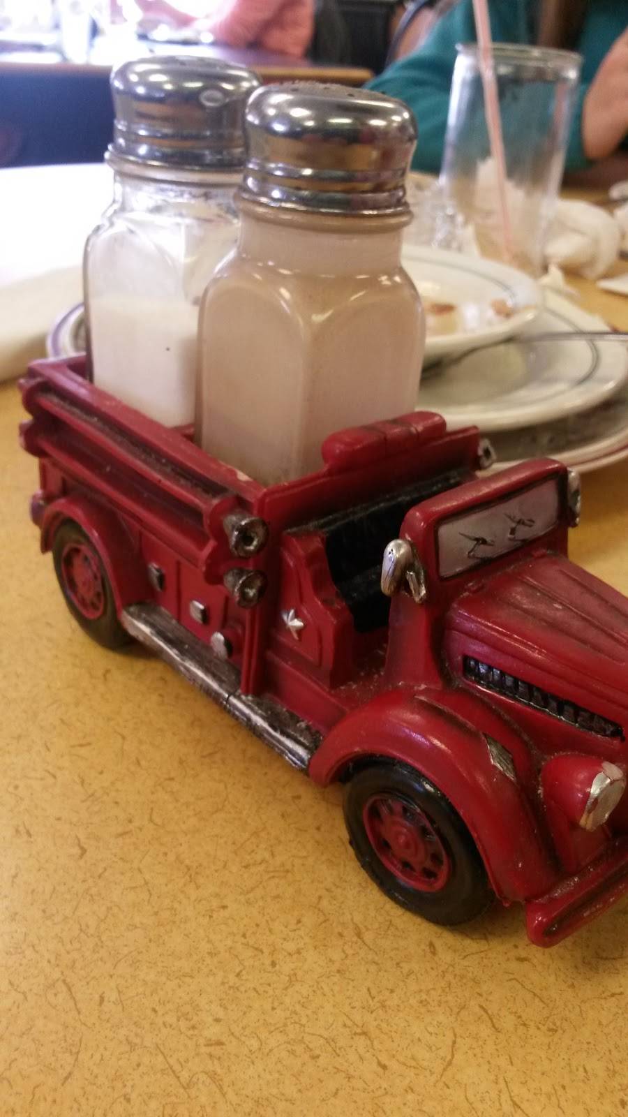 The Open Door Diner | restaurant | 120 N Main St, Altamont, IL 62411, USA | 6182678499 OR +1 618-267-8499