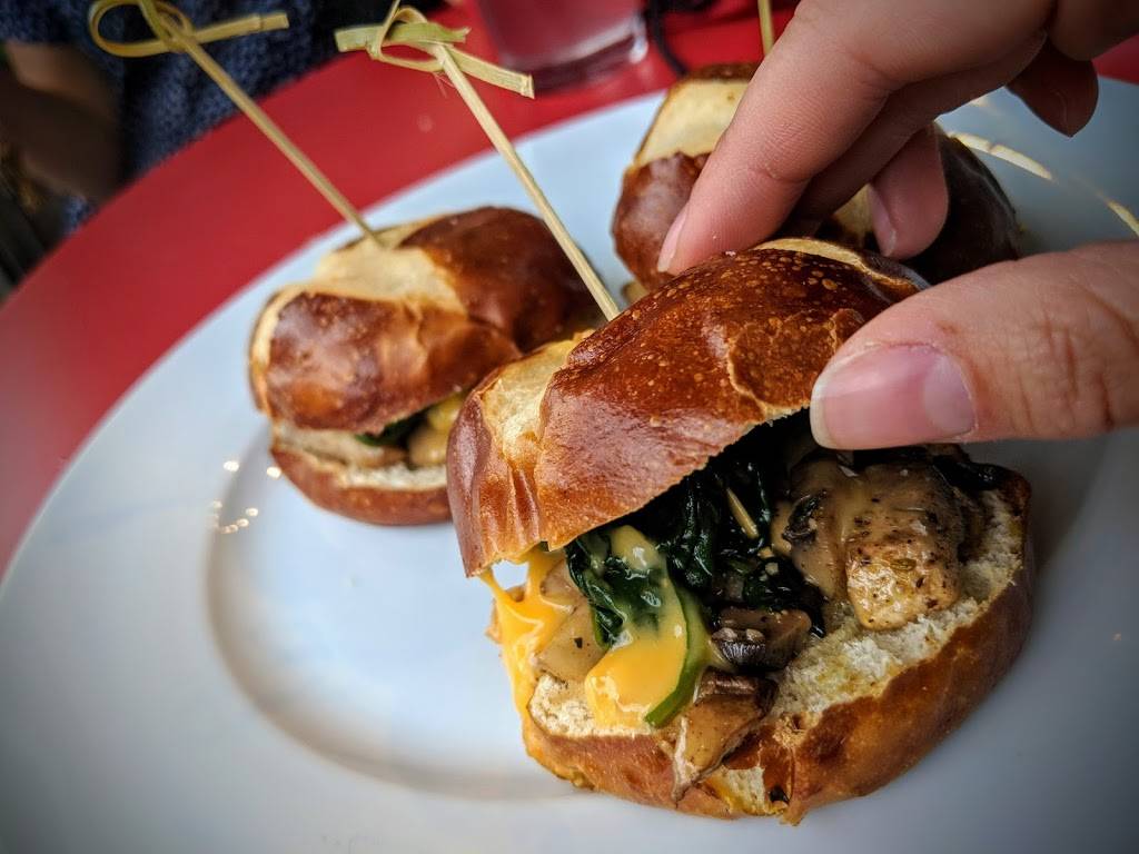 Greedi Vegan | restaurant | Fl STORE, 1031 Bergen St, Brooklyn, NY 11216, USA | 3476277900 OR +1 347-627-7900