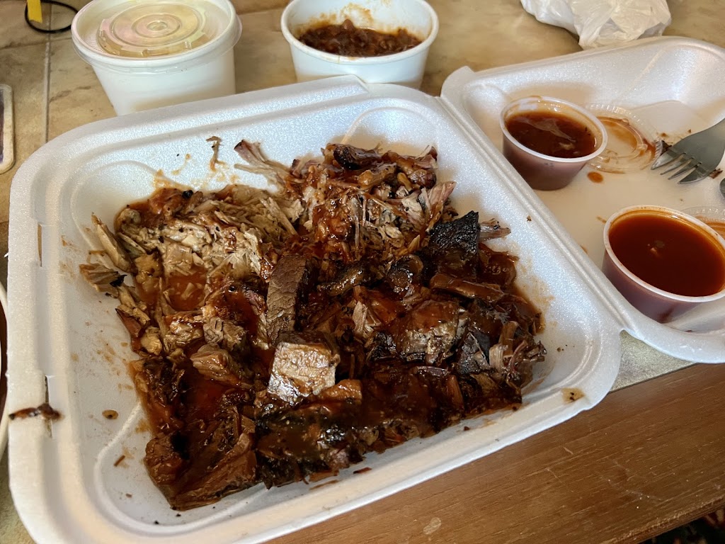 Taste of Kansas City BBQ & Grill | restaurant | 7935 Prospect Ave, Kansas City, MO 64132, USA | 8168598776 OR +1 816-859-8776