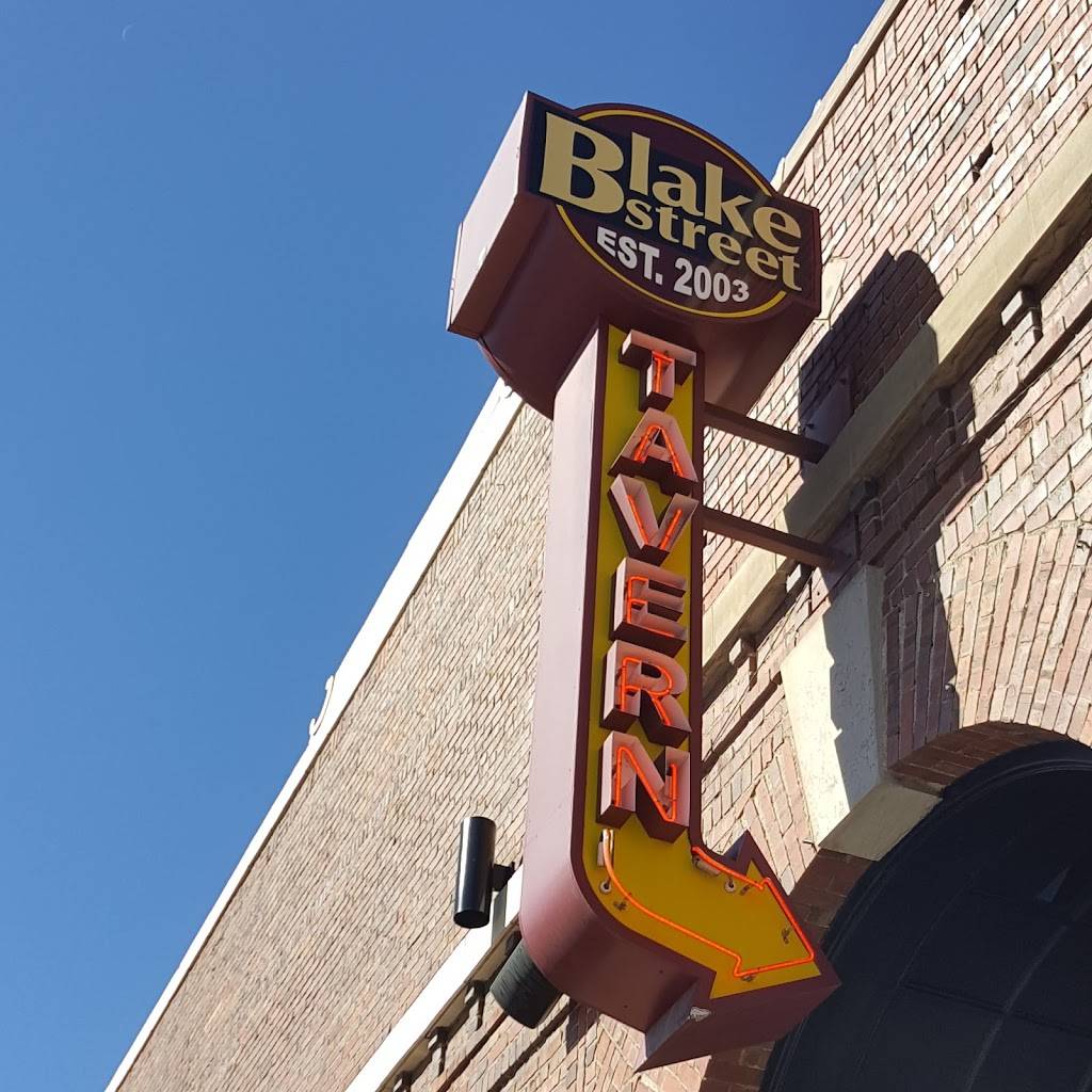 Blake Street Tavern | restaurant | 2301 Blake St, Denver, CO 80205, USA | 3036750505 OR +1 303-675-0505