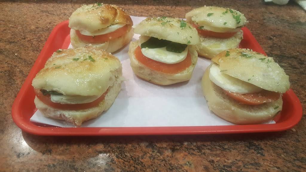 Alitalia | restaurant | 532 Montauk Hwy, Center Moriches, NY 11934, USA | 6318743810 OR +1 631-874-3810