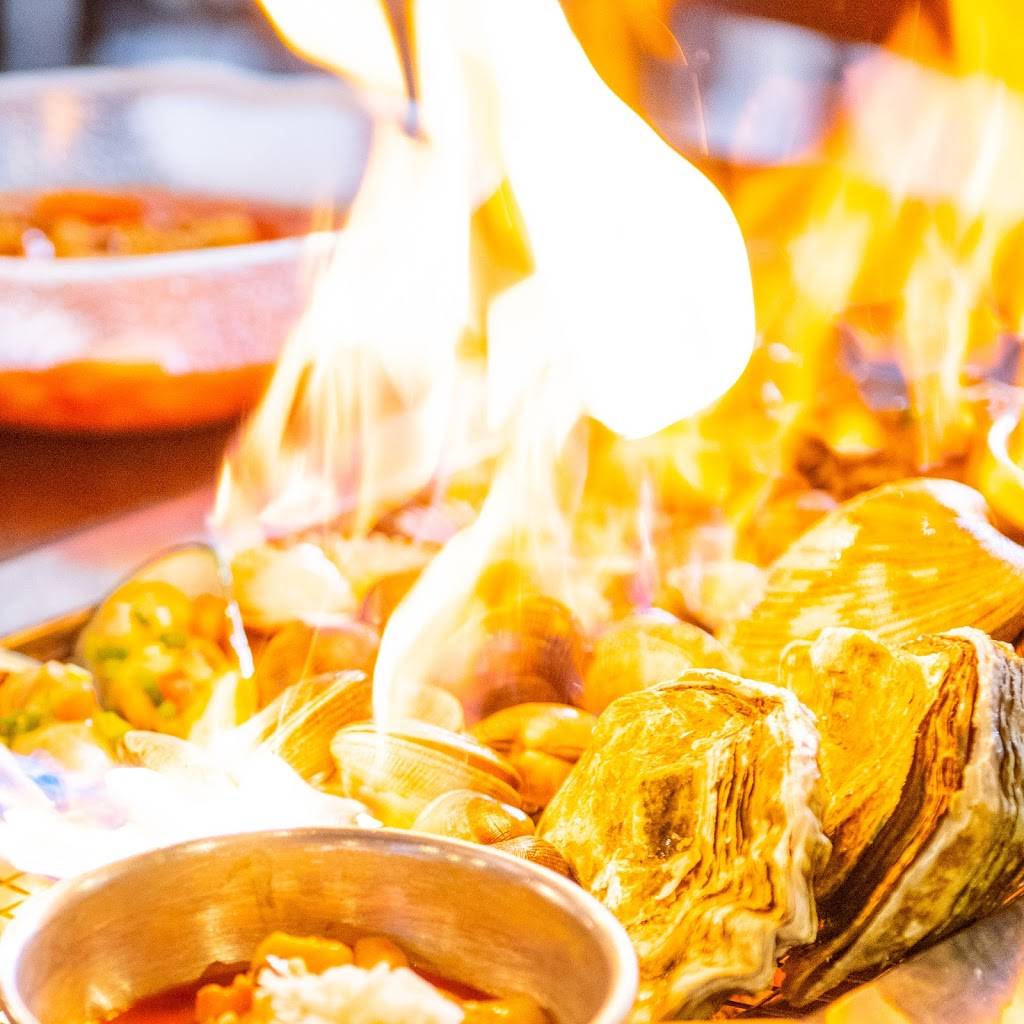 Daebudo(대부도) | restaurant | 3916 Wilshire Blvd, Los Angeles, CA 90010, USA | 2133521300 OR +1 213-352-1300