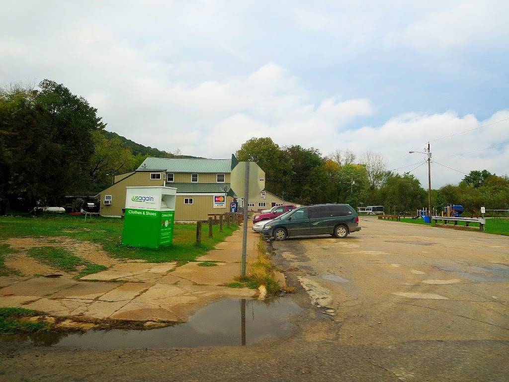 Lous Railroad Street Station | restaurant | 115 Railway Ave, Steuben, WI 54657, USA | 6084762134 OR +1 608-476-2134