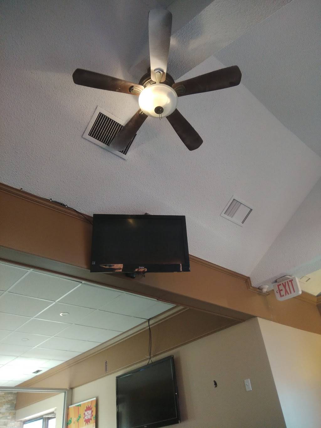 Walters Bar & Chinese Food Delivery Brampton | restaurant | 305 Charolais Blvd, Brampton, ON L6Y 2R2, Canada | 9054543720 OR +1 905-454-3720