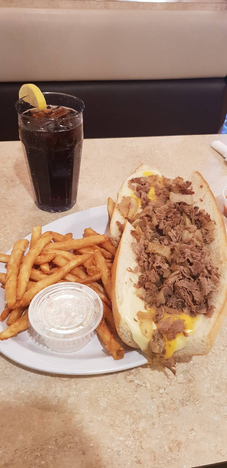 Petes Famous Pizza | meal delivery | 116 N 21st St, Philadelphia, PA 19103, USA | 2155674116 OR +1 215-567-4116