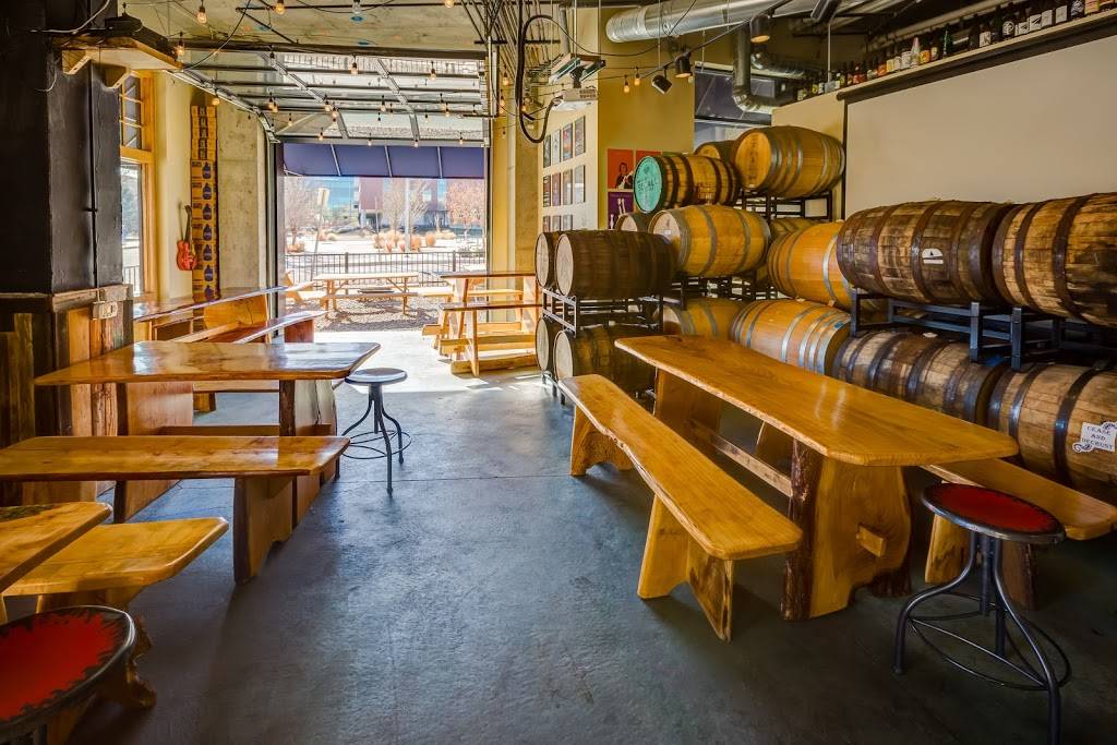 Ursula Brewery | restaurant | 2101 North Ursula Street, Aurora, CO 80045, USA | 7203248529 OR +1 720-324-8529