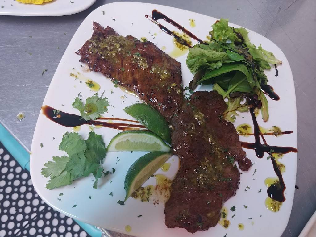 Room 1701 Restaurant Lounge | restaurant | 1701 W Waters Ave, Tampa, FL 33604, USA | 8134665886 OR +1 813-466-5886