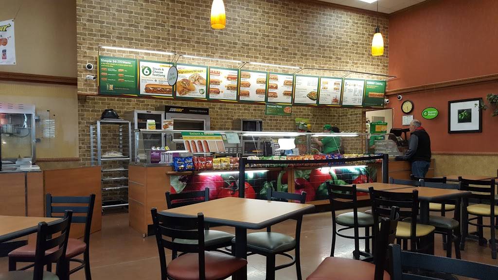 Subway Restaurants | restaurant | 1555 N Rand Rd, Palatine, IL 60074, USA | 8472212870 OR +1 847-221-2870