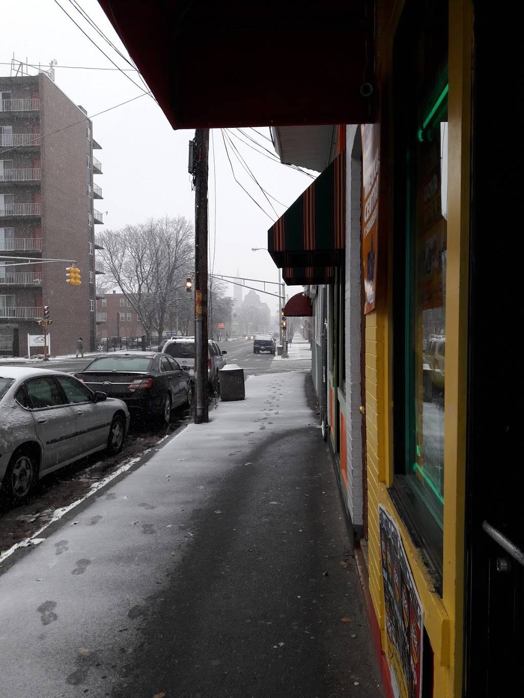 Brothers Pizza | restaurant | 688 Merrimack St, Lowell, MA 01854, USA | 9784527969 OR +1 978-452-7969