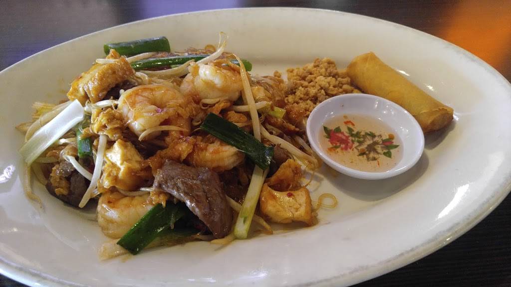 5 R CHA Thai Bistro | restaurant | 2011 N Recker Rd, Mesa, AZ 85215, USA | 4808541487 OR +1 480-854-1487