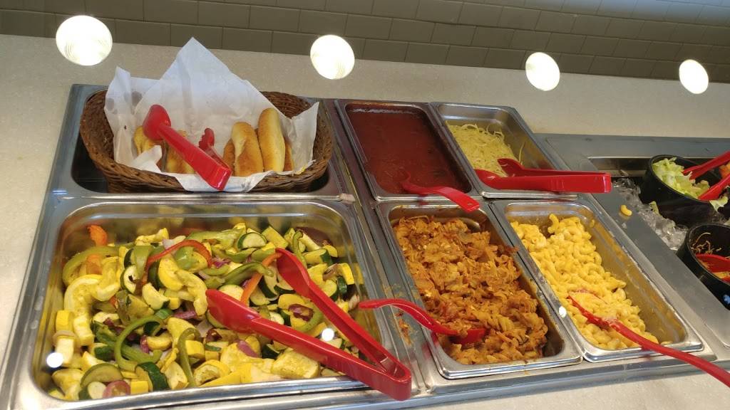 Souper Salad | restaurant | 12901 N Interstate 35 Frontage Rd Suite 1830, Austin, TX 78753, USA | 5122526322 OR +1 512-252-6322