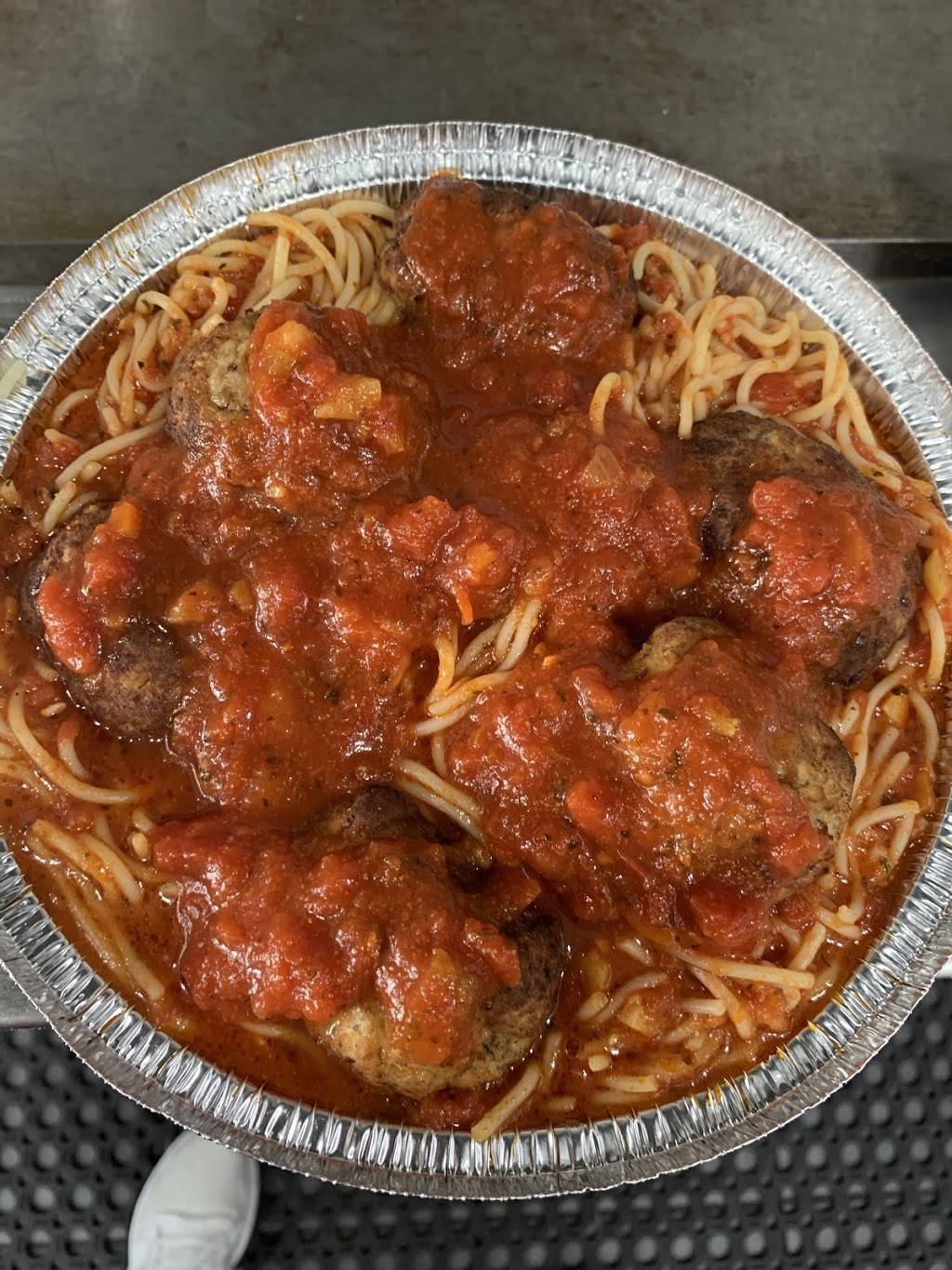 First Family Pizzeria | restaurant | 1840 Nereid Ave, The Bronx, NY 10466, USA | 7187985084 OR +1 718-798-5084