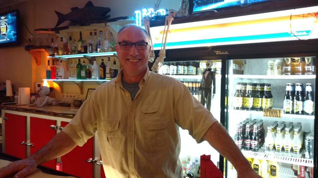 Karlsbad Tavern | restaurant | 413 W Main St, Genoa, IL 60135, USA | 8157846336 OR +1 815-784-6336