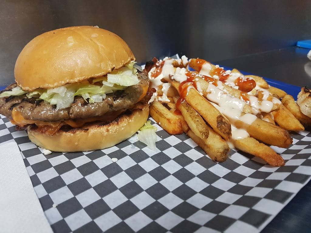 Big Boys Burgers | restaurant | 10626 Bayview Ave, Richmond Hill, ON L4C 3N8, Canada | 9057372441 OR +1 905-737-2441