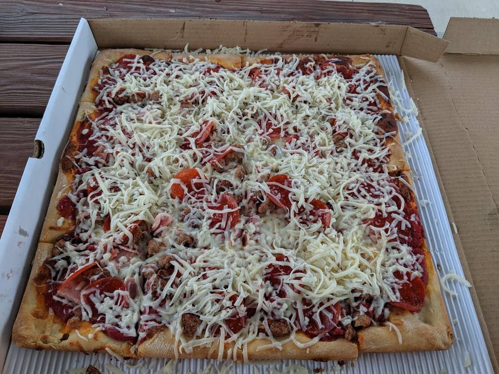 Wallys Pizza | restaurant | 805 Miller St, Caldwell, OH 43724, USA | 7407324241 OR +1 740-732-4241