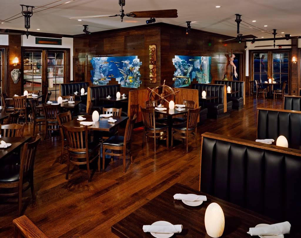 Shipwreck Tavern | restaurant | 10 Bayville Ave, Bayville, NY 11709, USA | 5166282628 OR +1 516-628-2628