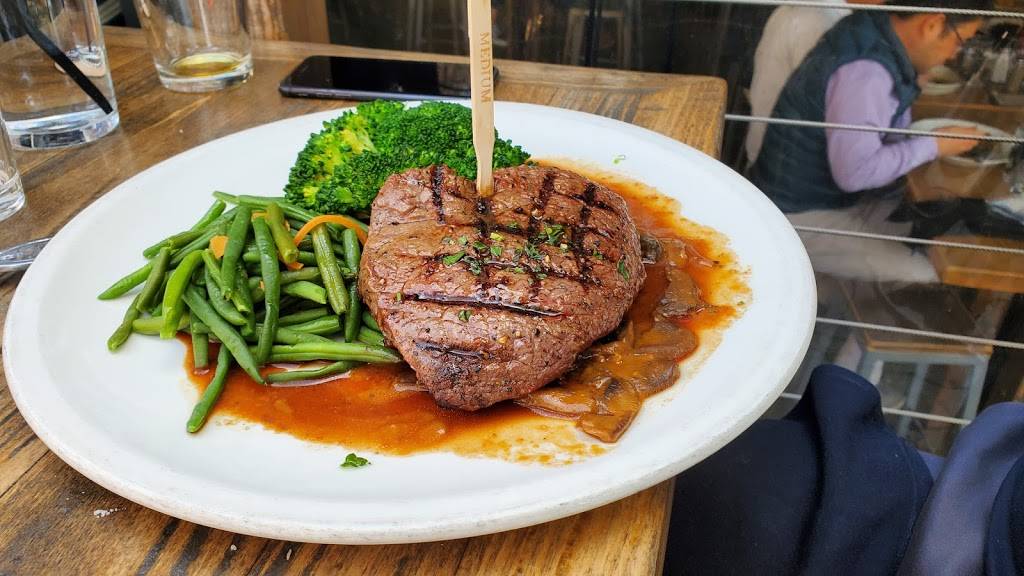 Karl Strauss Brewing Company | restaurant | 9675 Scranton Rd, San Diego, CA 92121, USA | 8585872739 OR +1 858-587-2739