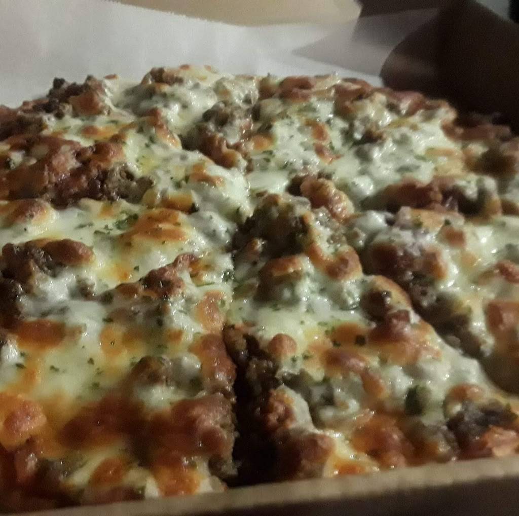 Three Kings bar and lounge | restaurant | 21899 Emery Rd, Warrensville Heights, OH 44128, USA | 2166393780 OR +1 216-639-3780