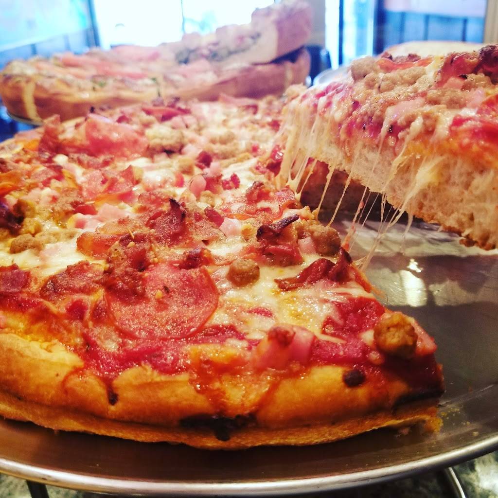 Aldo and Manny Pizza and Pasta | restaurant | 1431 Arch St, Philadelphia, PA 19102, USA | 2156609020 OR +1 215-660-9020