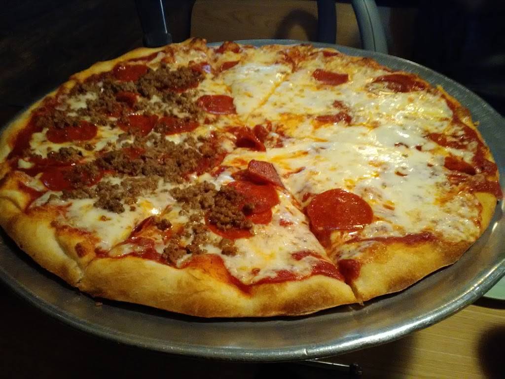 Mary Angelas Pizzeria | restaurant | 3345 W Cary St, Richmond, VA 23221, USA | 8043532333 OR +1 804-353-2333