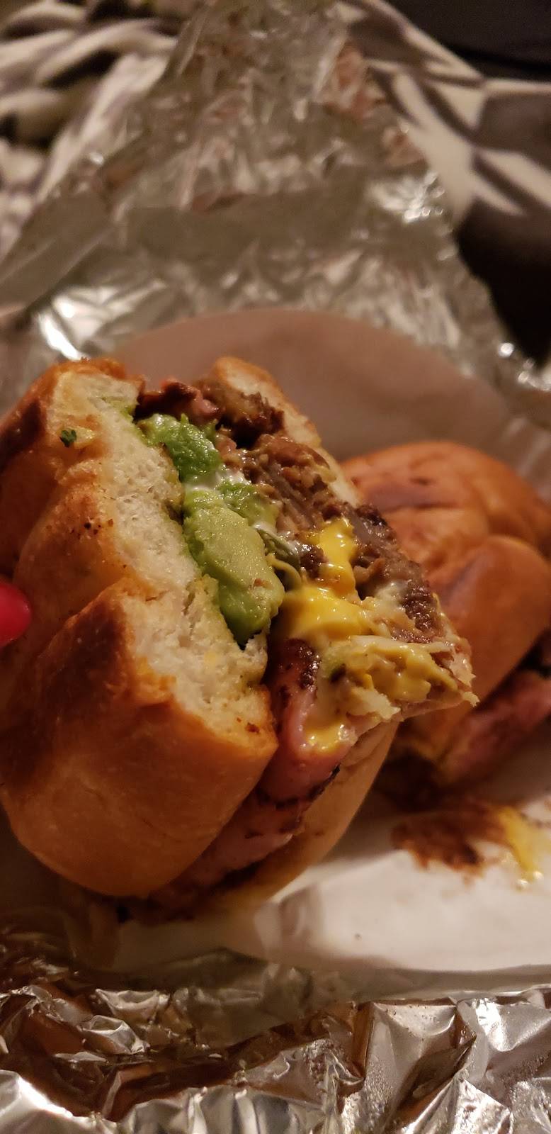 Trailita Cielito Lindo | restaurant | 18003 El Camino Real, Houston, TX 77058, USA | 8328978586 OR +1 832-897-8586