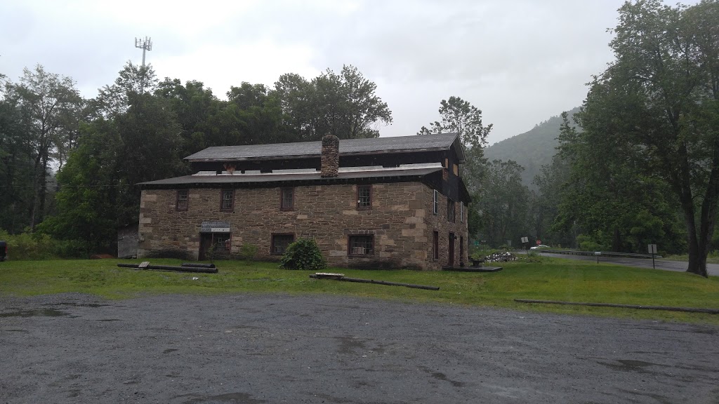 Harpers Creekside Tavern | restaurant | 11661 Little Pine Creek Rd, Waterville, PA 17776, USA | 5706343741 OR +1 570-634-3741