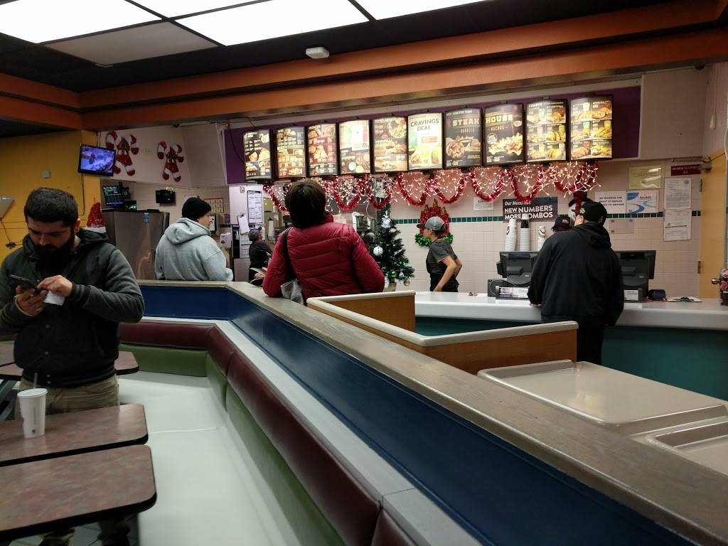 Taco Bell | meal takeaway | 2010 Nut Tree Rd, Vacaville, CA 95687, USA | 7074519064 OR +1 707-451-9064