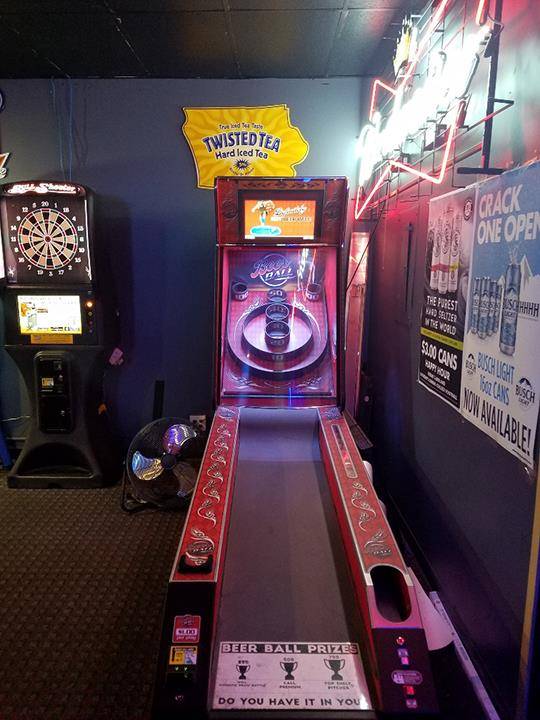 Mojos Bar | restaurant | 206 N Howard St, Indianola, IA 50125, USA | 5159625917 OR +1 515-962-5917