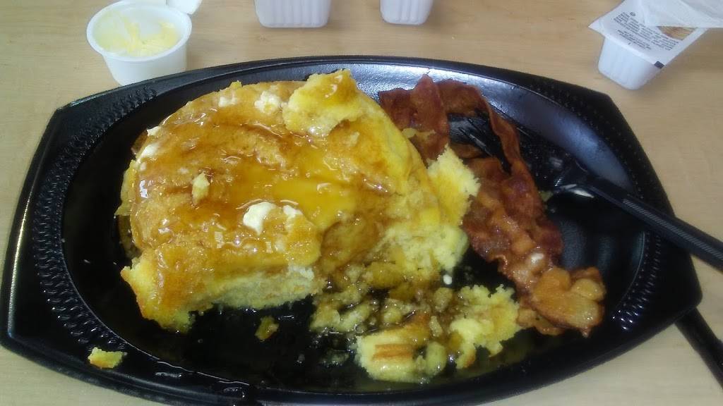 Dairy Queen Grill & Chill | restaurant | 201 S 2nd St, Central City, KY 42330, USA | 2707543800 OR +1 270-754-3800