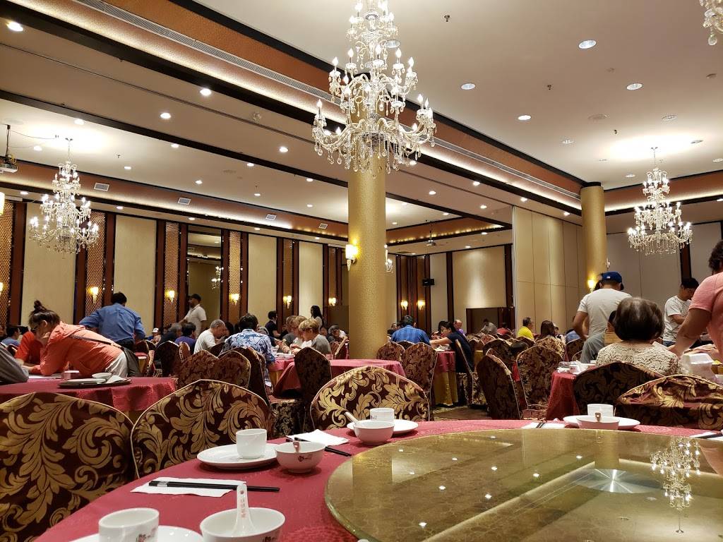 Blue Lagoon Seafood Master | restaurant | 888 Dundas St E C3&4, Mississauga, ON L4Y 4G6, Canada | 9055669888 OR +1 905-566-9888