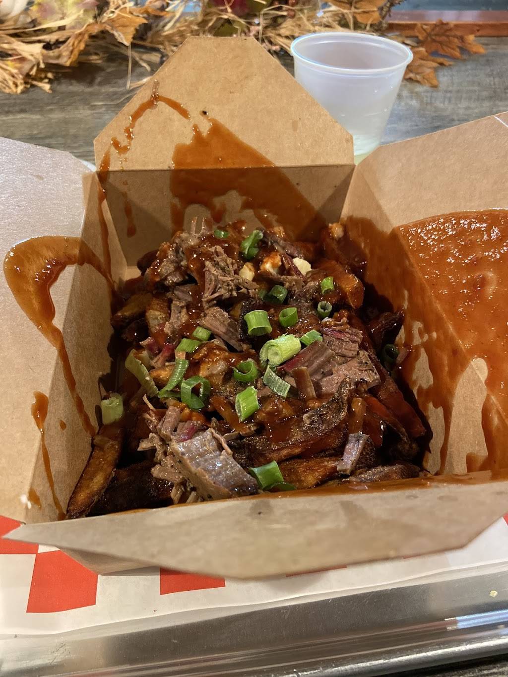 Holy Smokes Bourbon and BBQ | restaurant | 32 Public Square, Watertown, NY 13601, USA | 3157559991 OR +1 315-755-9991