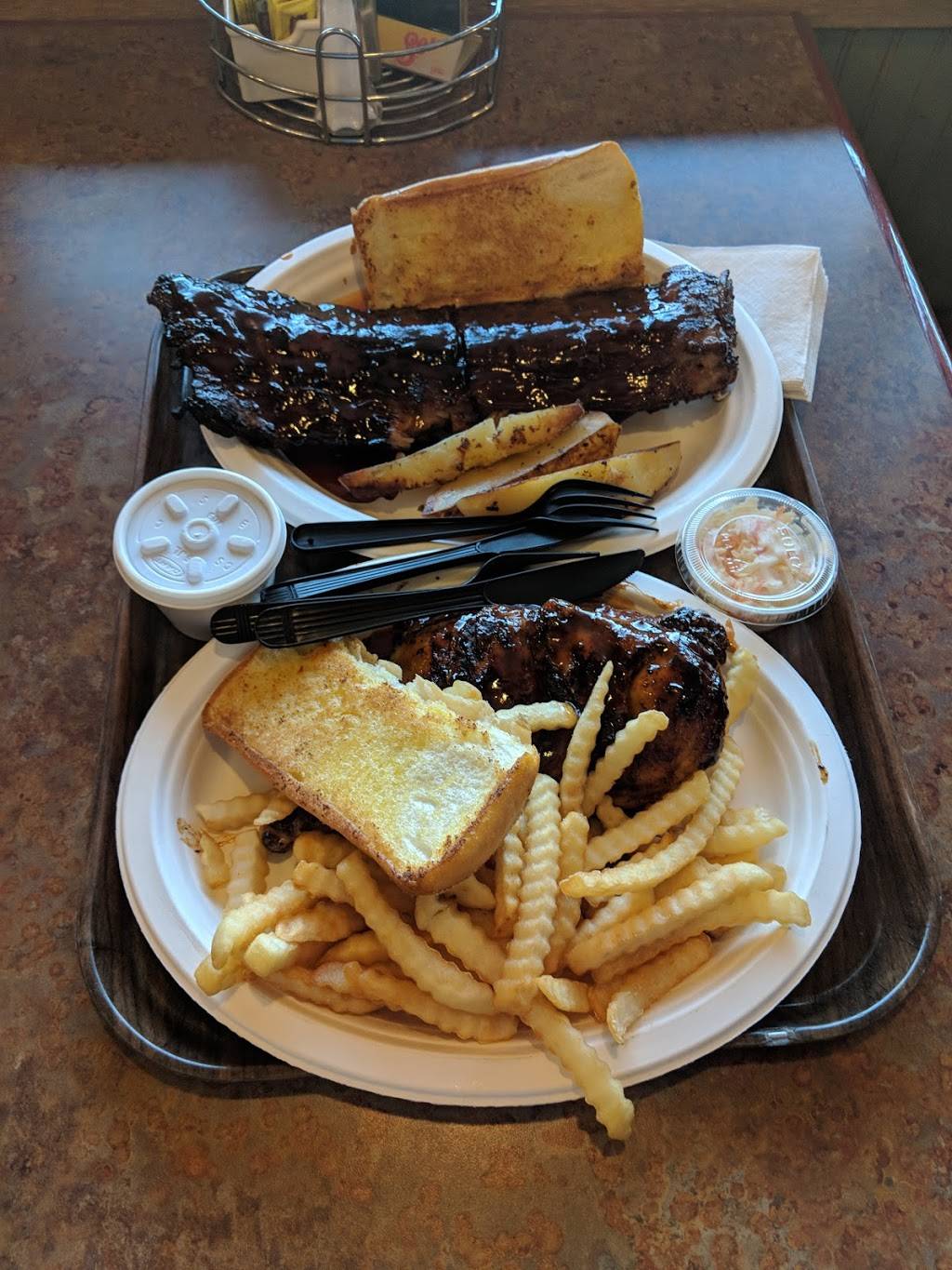 Gematos Wood Pit BBQ Naperville | restaurant | 1566 Ogden Ave, Naperville, IL 60540, USA | 6307789990 OR +1 630-778-9990