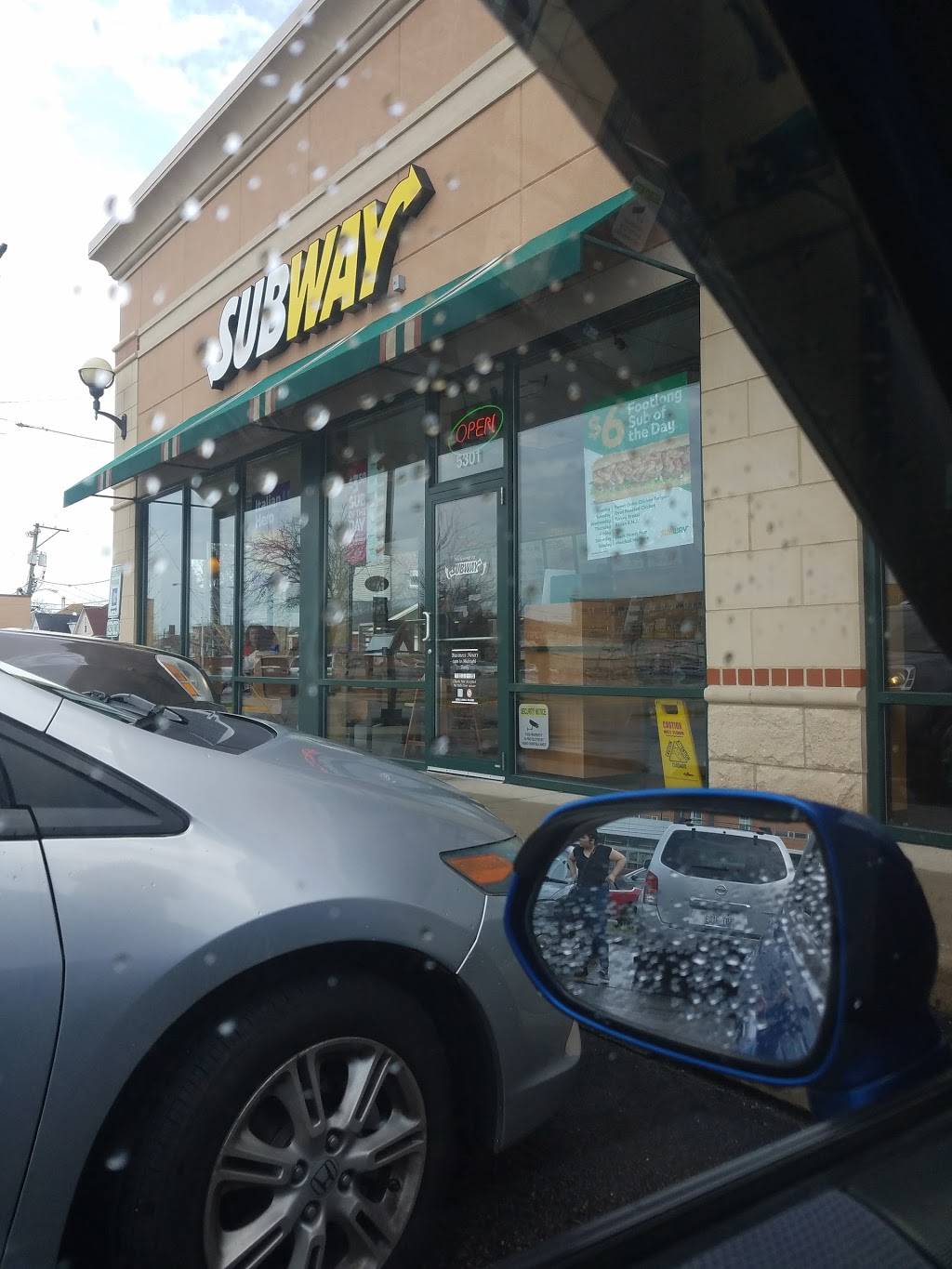 Subway Restaurants | restaurant | 5301 W Cermak Rd, Cicero, IL 60804, USA | 7082227777 OR +1 708-222-7777