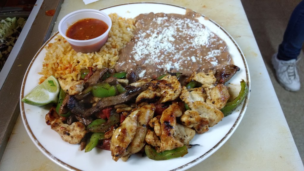 El Tapatio | restaurant | 400 S Butte St, Dorris, CA 96023, USA | 5303972004 OR +1 530-397-2004