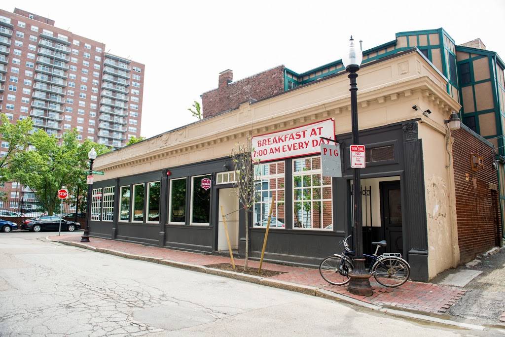 The Squealing Pig - Boston | restaurant | 134 Smith St, Boston, MA 02120, USA | 6175666651 OR +1 617-566-6651