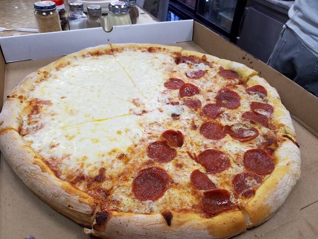 Pizza Palace | restaurant | 121 Dyckman St, New York, NY 10040, USA | 2125679588 OR +1 212-567-9588