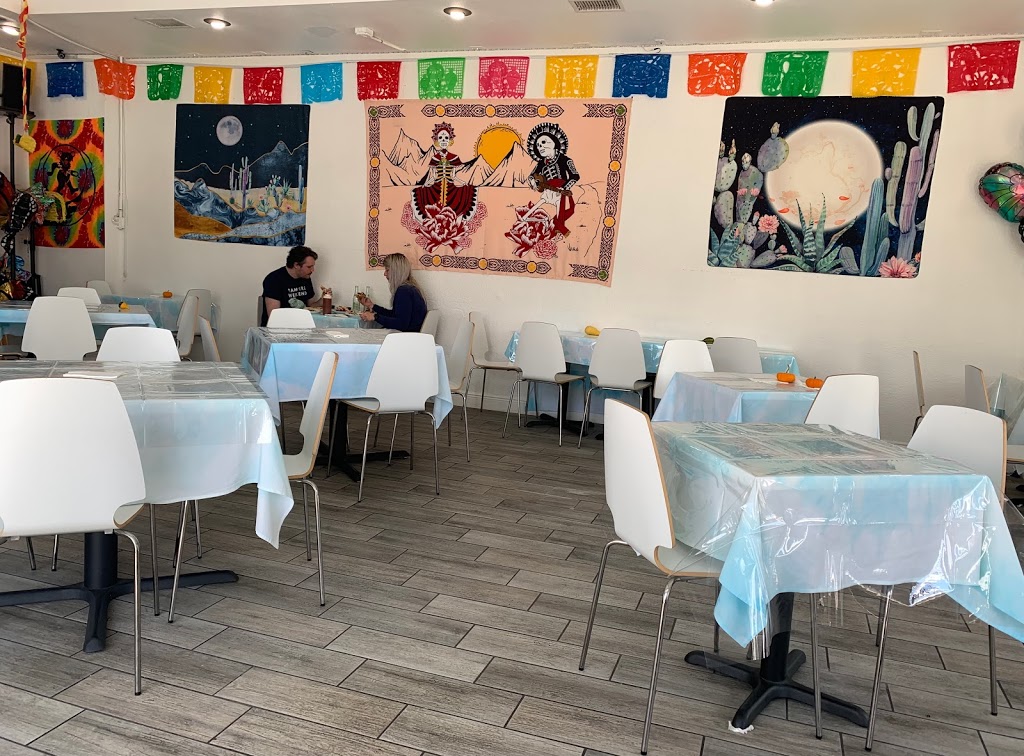 Xtreme Tacos Seminole Heights | restaurant | 5609 N Nebraska Ave, Tampa, FL 33604, USA | 8133042639 OR +1 813-304-2639