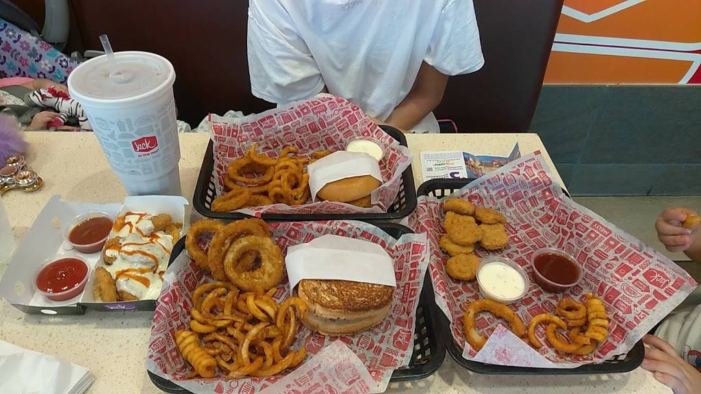 Jack in the Box | restaurant | 107 W Caldwell Ave, Visalia, CA 93277, USA | 5597490191 OR +1 559-749-0191