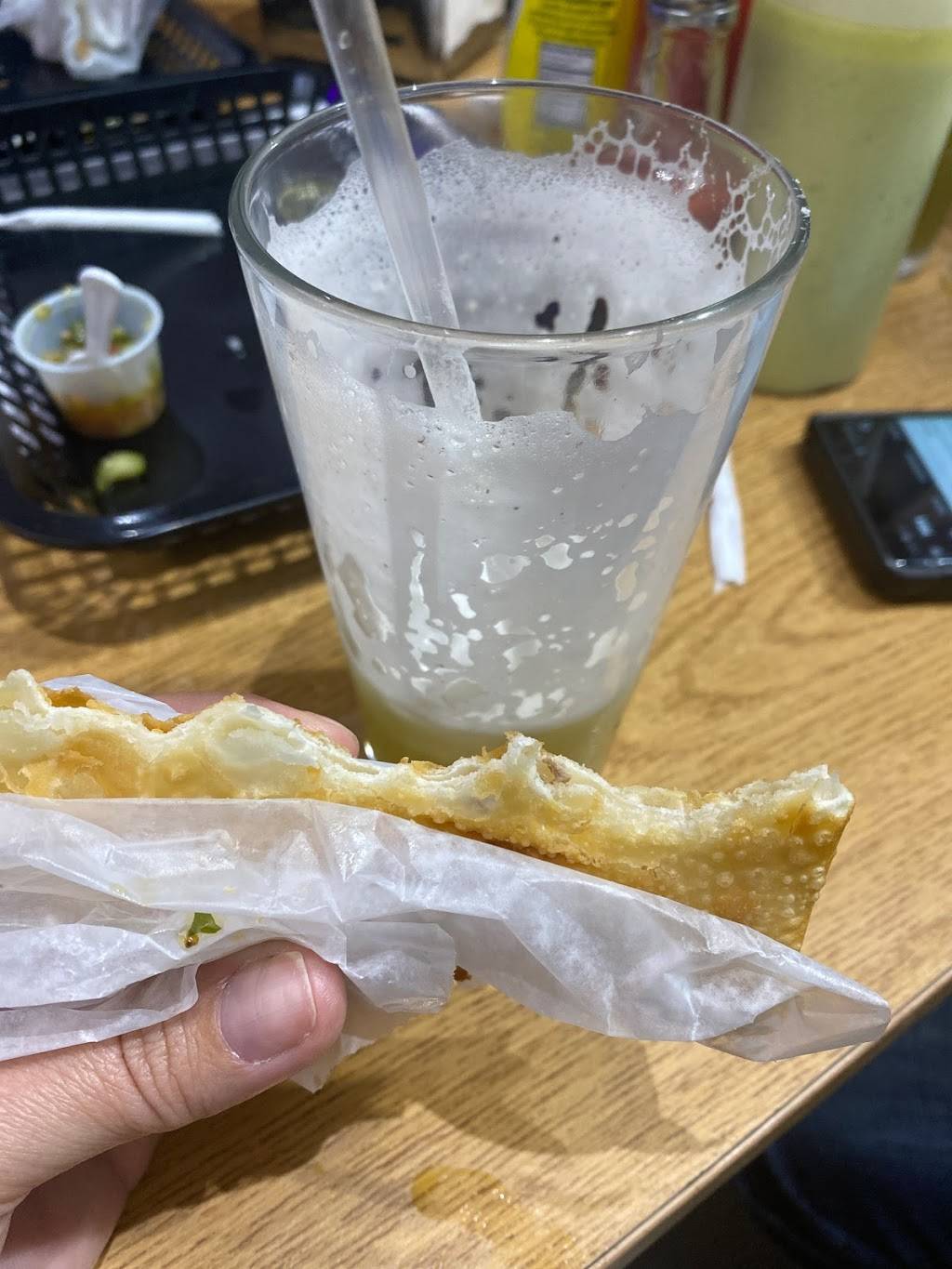 Di Costa a Costa Vando Pastel | restaurant | 109 Wilson Ave, Newark, NJ 07105, USA | 9733444344 OR +1 973-344-4344