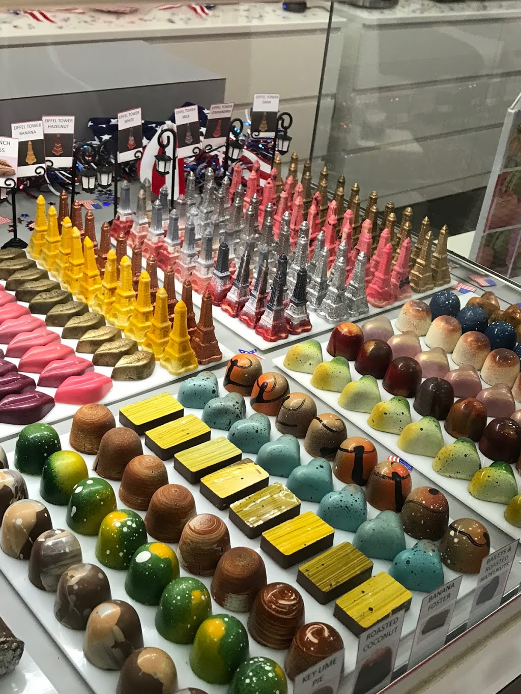 Le Macaron French Pastries | bakery | Countryside Mall, 27001 US Hwy 19 N #2002, Clearwater, FL 33761, USA | 7273154901 OR +1 727-315-4901