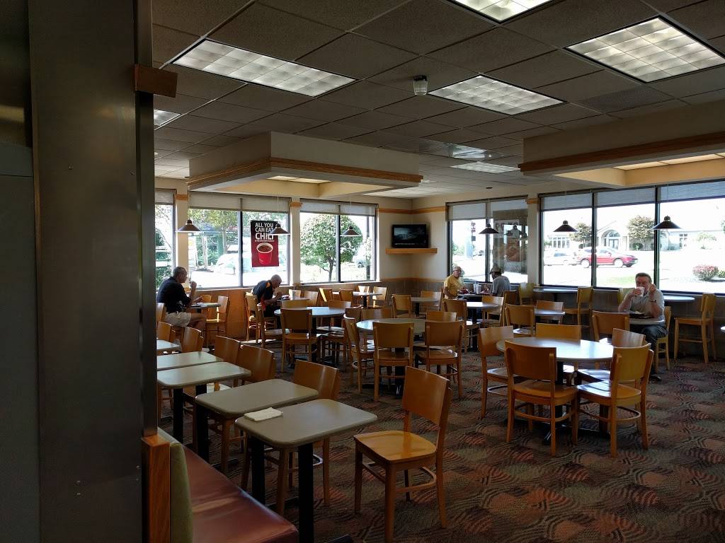 Wendys | restaurant | 8541 South Ave, Poland, OH 44514, USA | 3307290395 OR +1 330-729-0395