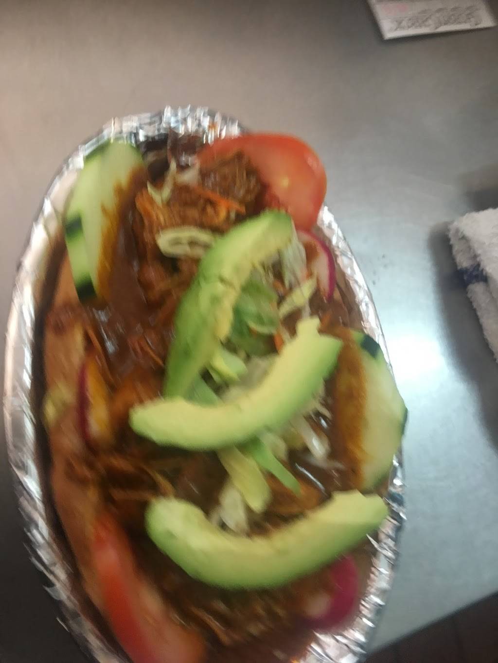 pupuseria y restaurante champas victorias | restaurant | 8120 Avalon Blvd, Los Angeles, CA 90003, USA | 3232392523 OR +1 323-239-2523