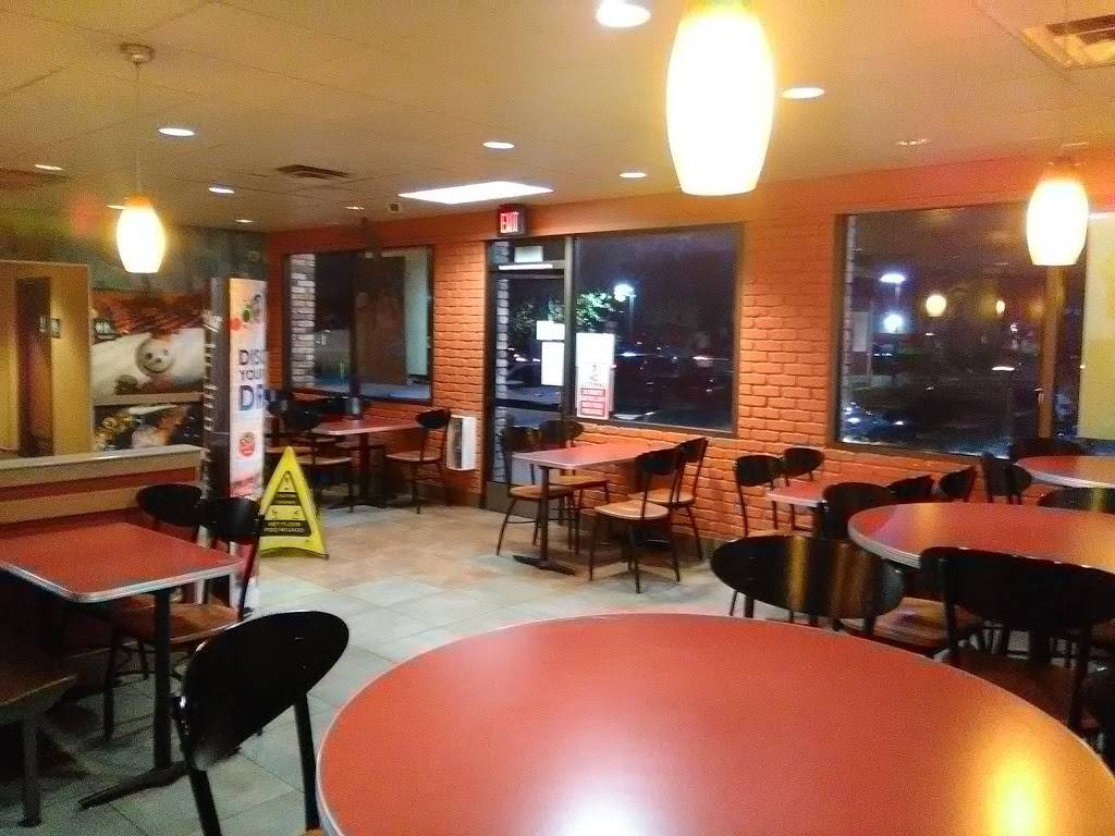 Jack in the Box | restaurant | 8521 Archibald Ave, Rancho Cucamonga, CA 91730, USA | 9094664299 OR +1 909-466-4299