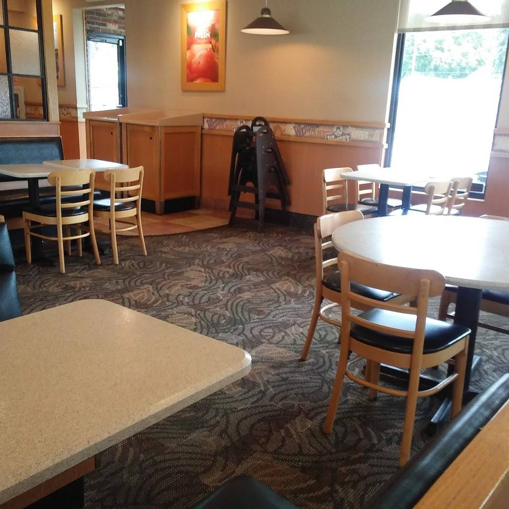 Wendys | restaurant | 715 S Neosho Blvd, Neosho, MO 64850, USA | 4174511907 OR +1 417-451-1907