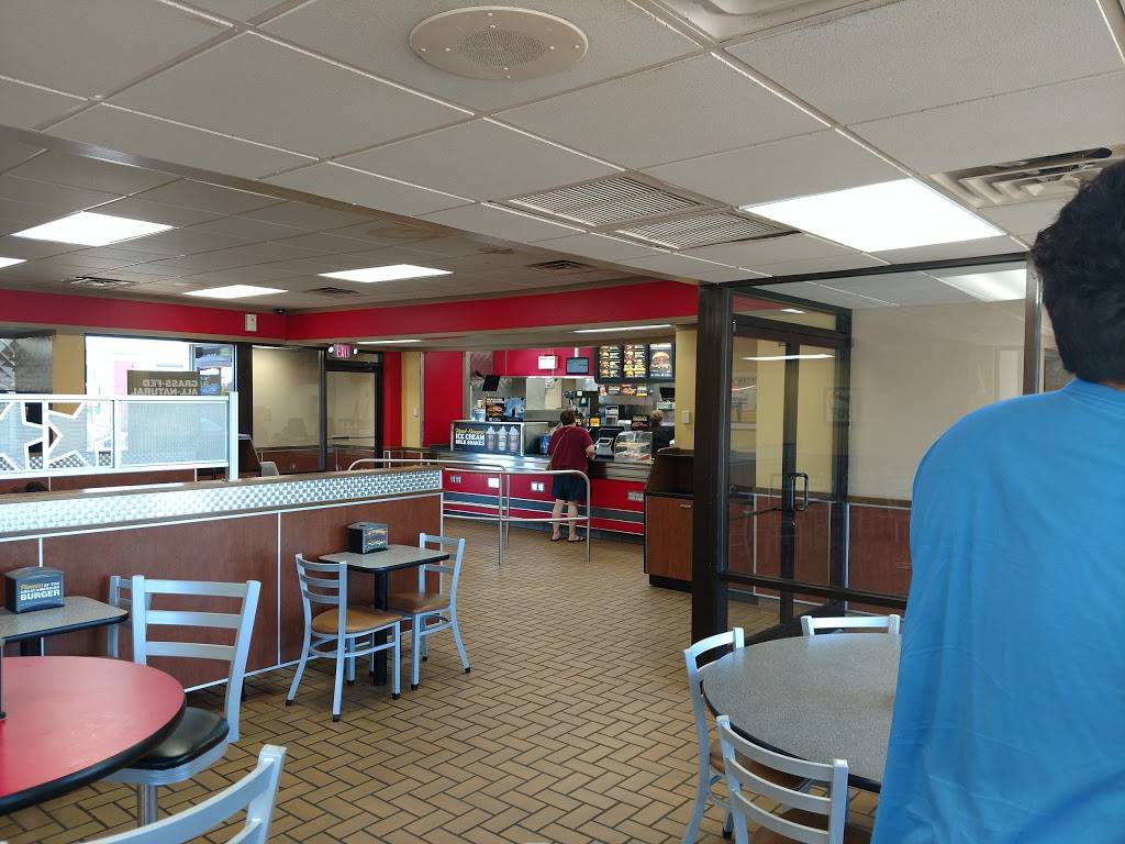 Hardees | restaurant | 710 S Alabama Ave, Chesnee, SC 29323, USA | 8644613111 OR +1 864-461-3111