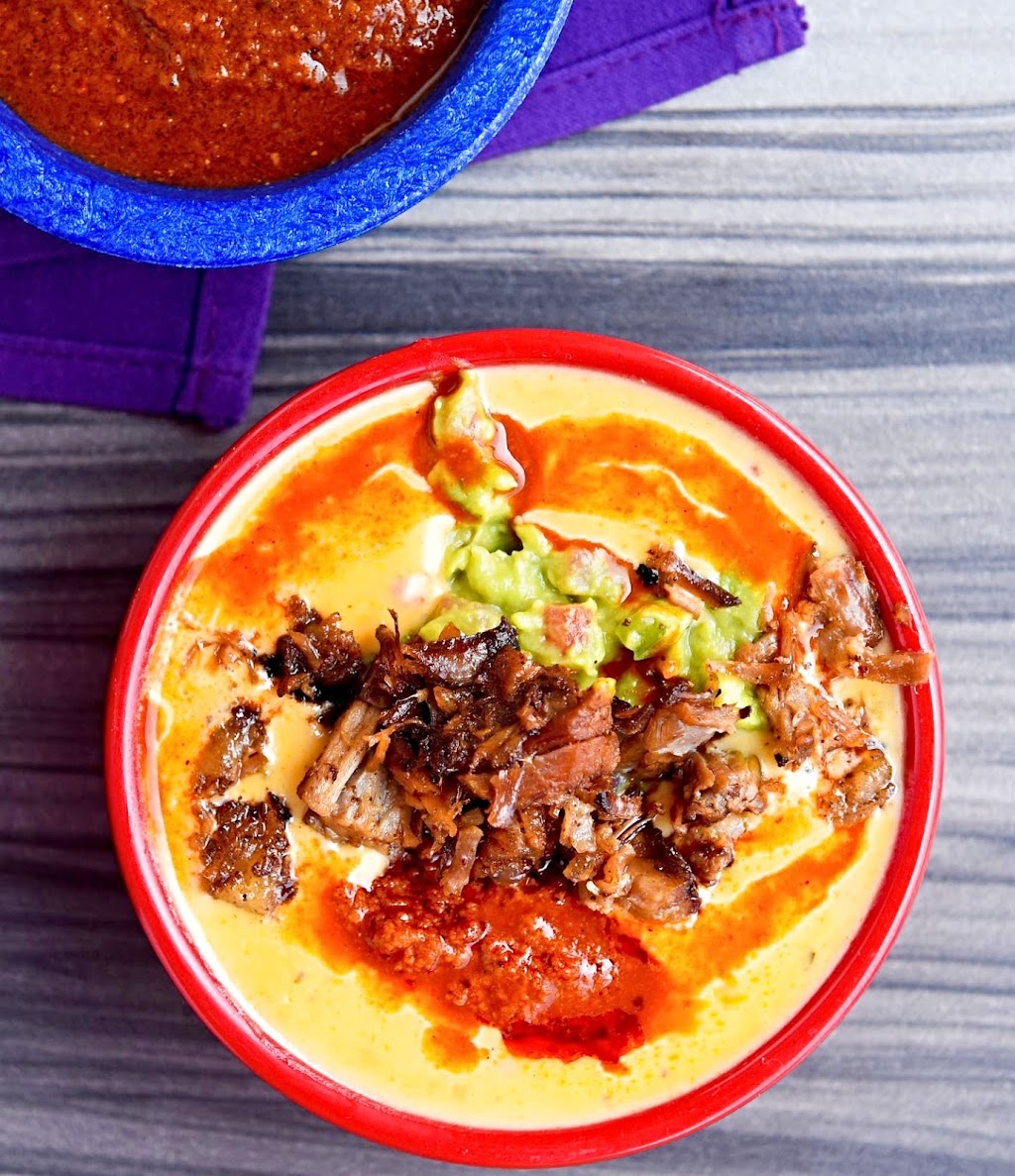 Justin Quesos - Mexican Food | Tex-Mex Restaurant & Bar | meal takeaway | 8917 Sunset Blvd, West Hollywood, CA 90069, USA | 3108626633 OR +1 310-862-6633