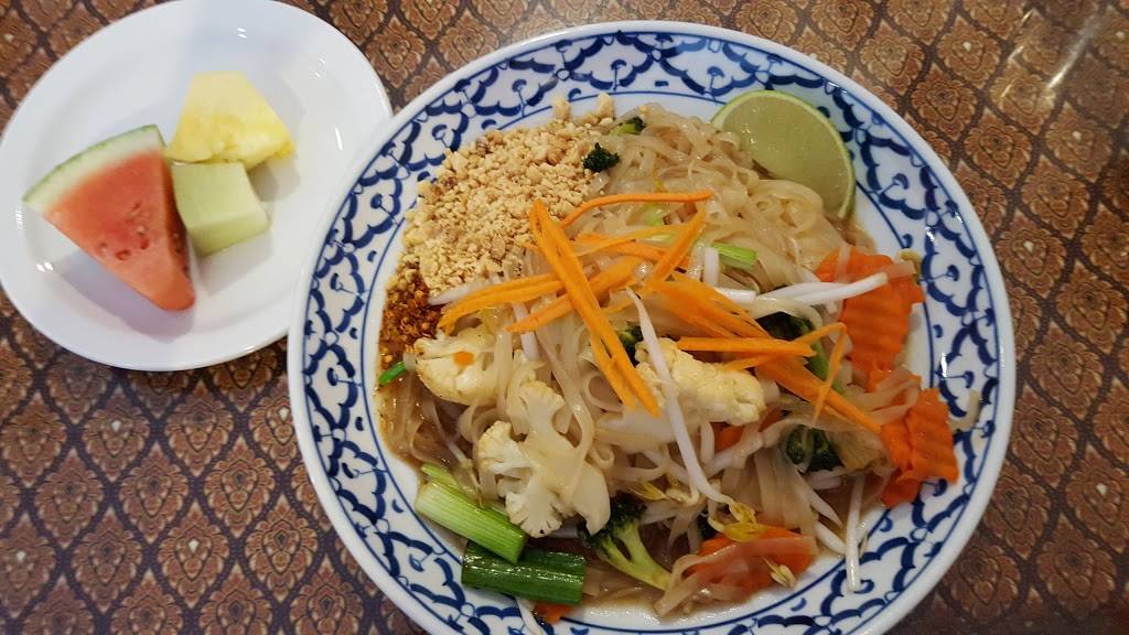 Thai Cuisine | restaurant | 6200 Coors Blvd NW E3, E4, Albuquerque, NM 87120, USA | 5058903406 OR +1 505-890-3406