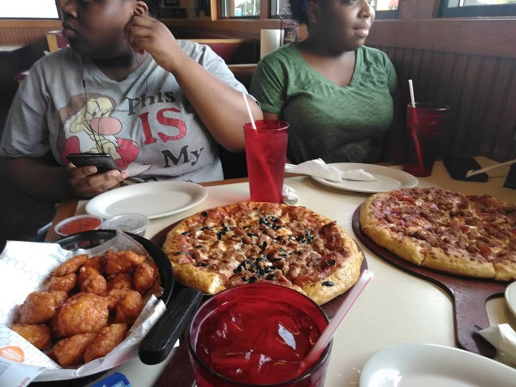Pizza Hut | restaurant | 815 Ridge Rd, Munster, IN 46321, USA | 2198360920 OR +1 219-836-0920