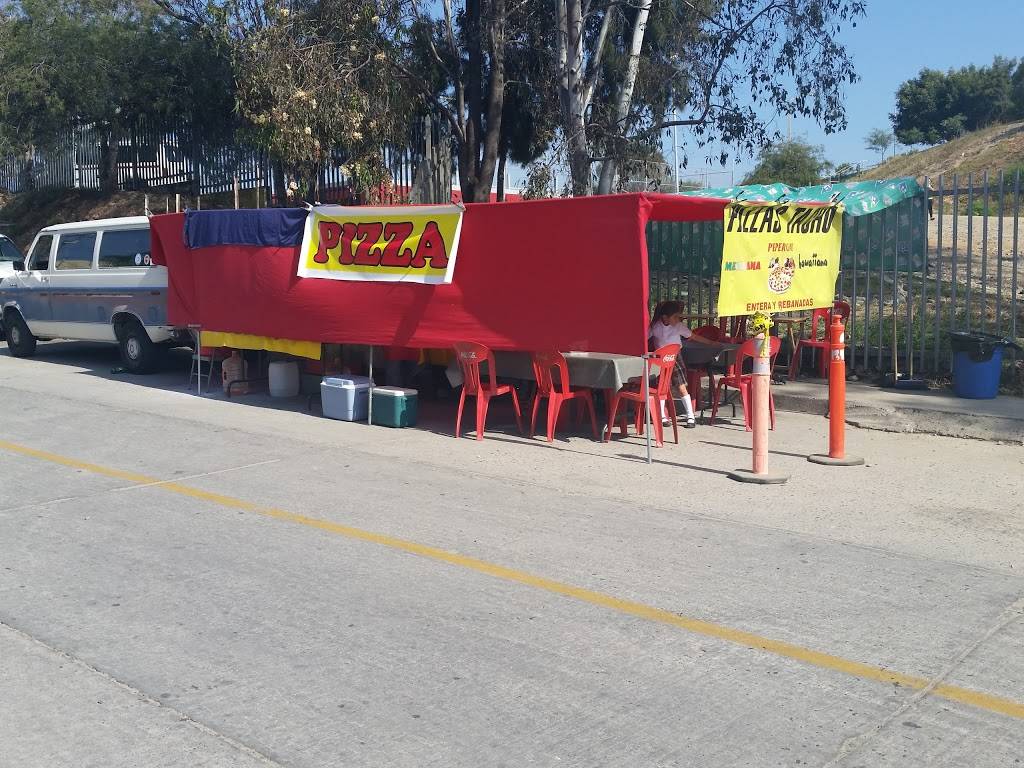 Pizzas Tacho | restaurant | El Rubi, 22626 Tijuana, B.C., Mexico | 016644907252 OR +52 664 490 7252