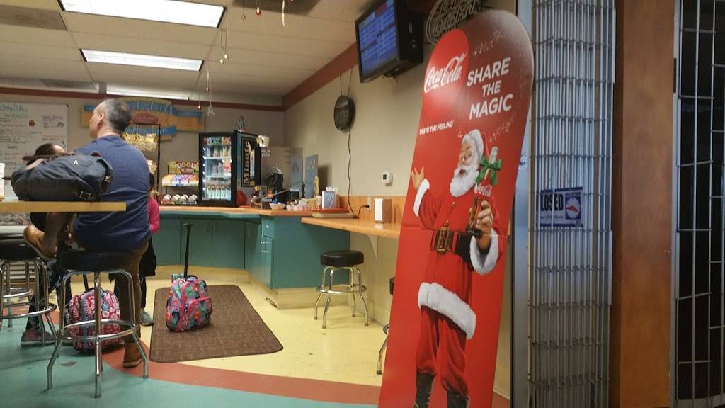 Fly Away Cafe & Coffee Shop | cafe | 200 Fred Kane Dr, Monterey, CA 93940, USA | 8316419660 OR +1 831-641-9660